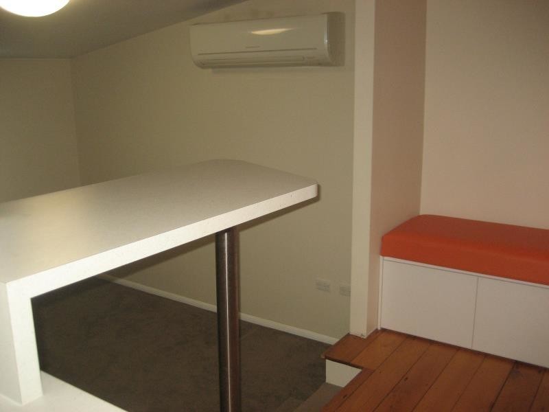 15 Harold Street, West End QLD 4810